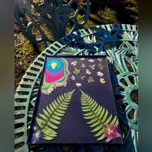 Pressed Flower Throat Chakra Art🌸💟